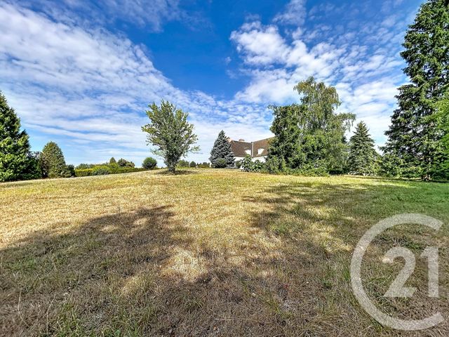 Maison &agrave; vendre - 7 pi&egrave;ces - 279,95 m2 - St Gerand Le Puy - 03 - AUVERGNE