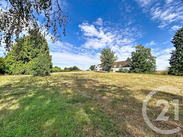 Maison &agrave; vendre - 7 pi&egrave;ces - 279,95 m2 - St Gerand Le Puy - 03 - AUVERGNE
