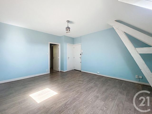 Appartement F1 à louer - 1 pièce - 36,67 m2 - St Pourcain Sur Sioule - 03 - AUVERGNE