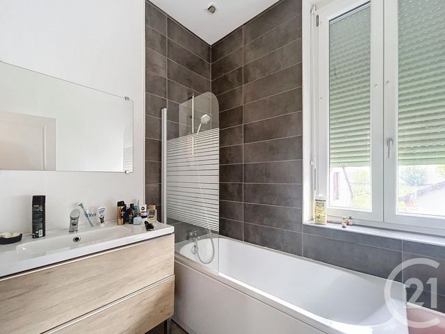 Appartement F3 à louer - 3 pièces - 59,16 m2 - Varennes Sur Allier - 03 - AUVERGNE