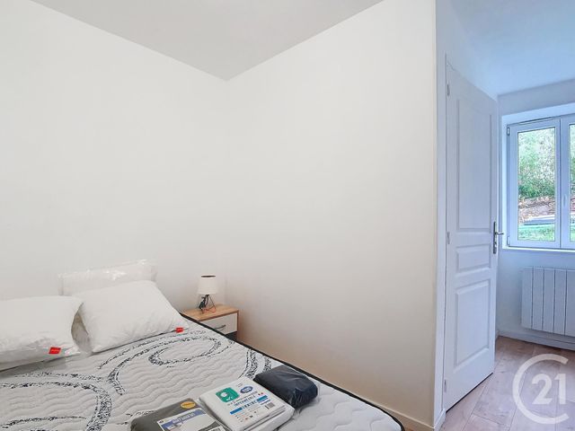 Appartement T2 à louer - 2 pièces - 26 m2 - Varennes Sur Allier - 03 - AUVERGNE