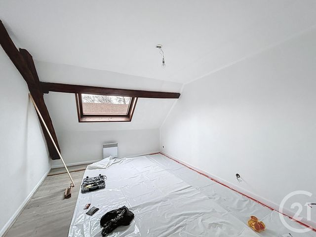 Maison &agrave; louer - 5 pi&egrave;ces - 120 m2 - St Pourcain Sur Sioule - 03 - AUVERGNE