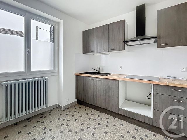 Maison &agrave; louer - 5 pi&egrave;ces - 120 m2 - St Pourcain Sur Sioule - 03 - AUVERGNE