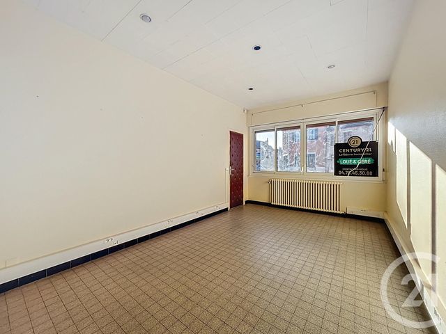 Appartement Local &agrave; louer - 4 pi&egrave;ces - 113 m2 - St Pourcain Sur Sioule - 03 - AUVERGNE