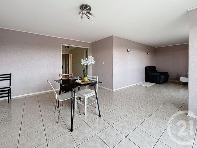 Appartement F3 à louer - 3 pièces - 92 m2 - Varennes Sur Allier - 03 - AUVERGNE