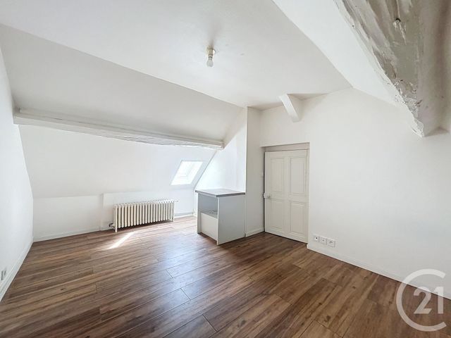 Maison &agrave; louer - 3 pi&egrave;ces - 60 m2 - Varennes Sur Allier - 03 - AUVERGNE