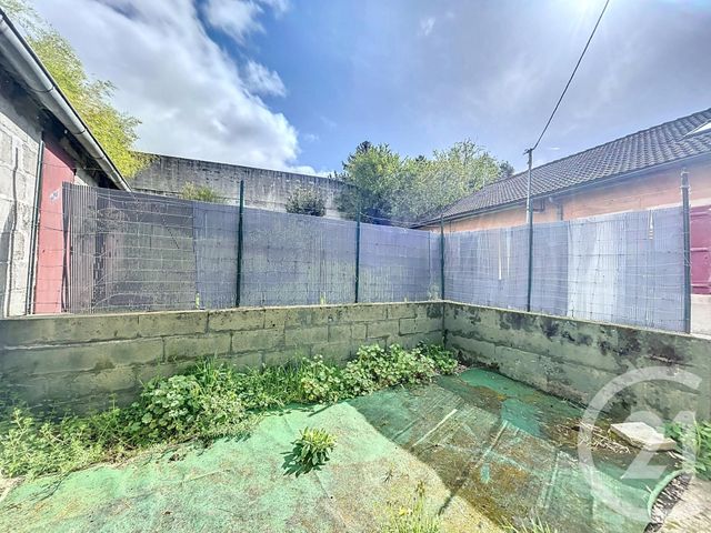 Maison &agrave; louer - 3 pi&egrave;ces - 60 m2 - Varennes Sur Allier - 03 - AUVERGNE