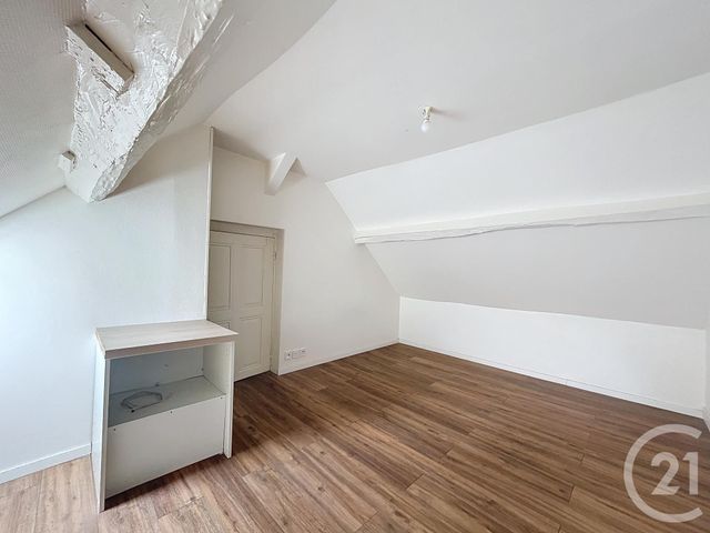 Maison &agrave; louer - 3 pi&egrave;ces - 60 m2 - Varennes Sur Allier - 03 - AUVERGNE