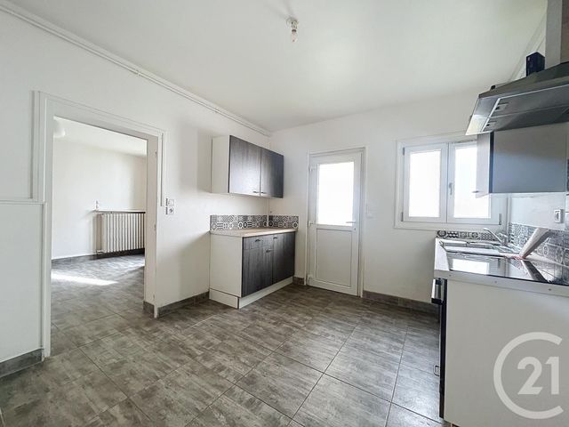 Maison &agrave; louer - 3 pi&egrave;ces - 60 m2 - Varennes Sur Allier - 03 - AUVERGNE