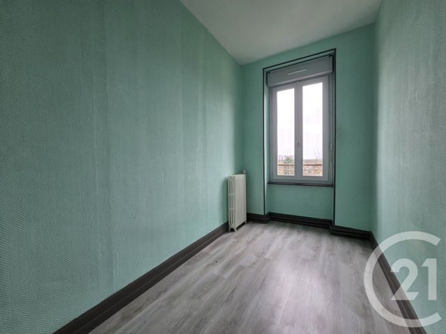 Appartement T4 à louer - 4 pièces - 80 m2 - Varennes Sur Allier - 03 - AUVERGNE