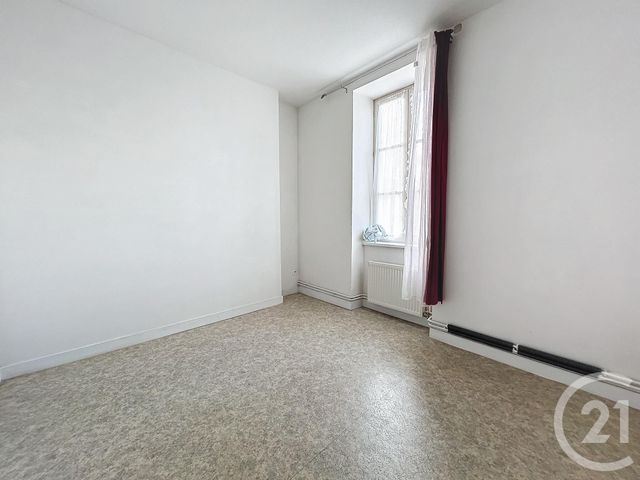 Appartement F3 à louer - 3 pièces - 72,41 m2 - St Pourcain Sur Sioule - 03 - AUVERGNE