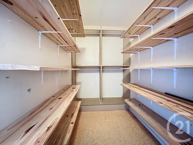 Maison &agrave; louer - 3 pi&egrave;ces - 100 m2 - St Pourcain Sur Sioule - 03 - AUVERGNE