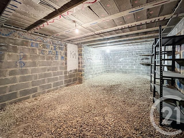 Maison &agrave; louer - 3 pi&egrave;ces - 100 m2 - St Pourcain Sur Sioule - 03 - AUVERGNE