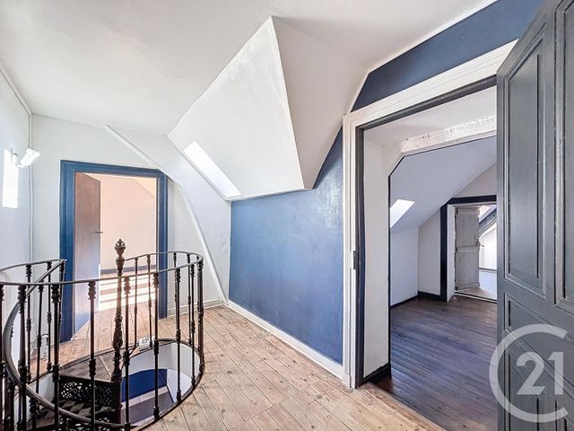 Maison &agrave; louer - 5 pi&egrave;ces - 140 m2 - Le Theil - 03 - AUVERGNE