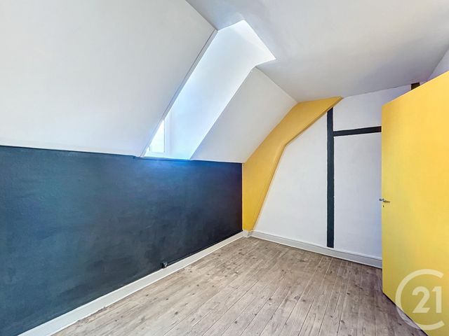 Maison &agrave; louer - 5 pi&egrave;ces - 140 m2 - Le Theil - 03 - AUVERGNE