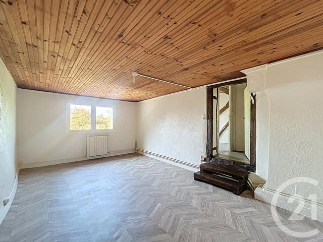 Maison &agrave; louer - 5 pi&egrave;ces - 105 m2 - Monetay Sur Allier - 03 - AUVERGNE