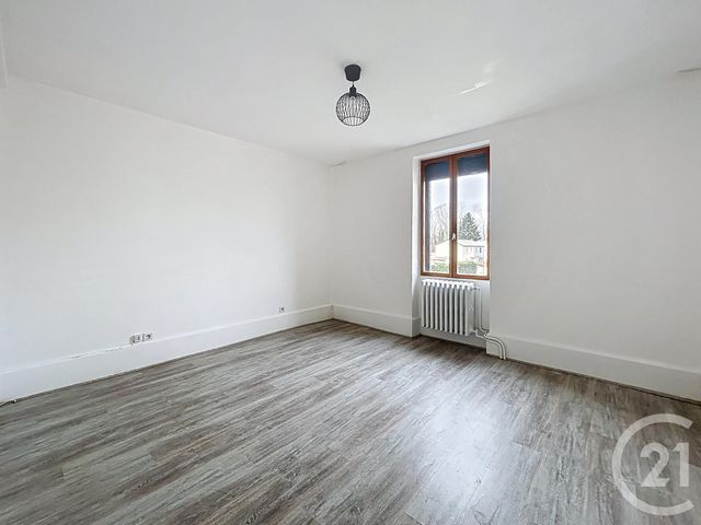 Maison &agrave; louer - 2 pi&egrave;ces - 54 m2 - St Pourcain Sur Sioule - 03 - AUVERGNE