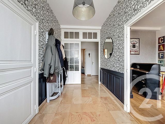 Maison &agrave; vendre - 10 pi&egrave;ces - 224 m2 - St Pourcain Sur Sioule - 03 - AUVERGNE