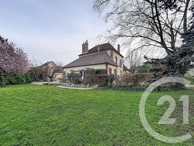 Maison &agrave; vendre - 10 pi&egrave;ces - 224 m2 - St Pourcain Sur Sioule - 03 - AUVERGNE