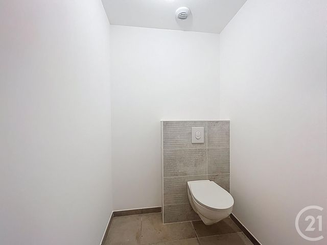 Maison &agrave; louer - 5 pi&egrave;ces - 113,24 m2 - St Pourcain Sur Sioule - 03 - AUVERGNE