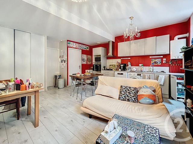 Appartement F2 &agrave; louer - 2 pi&egrave;ces - 50 m2 - St Pourcain Sur Sioule - 03 - AUVERGNE