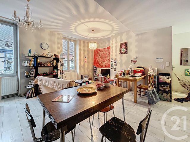 Appartement F2 &agrave; louer - 2 pi&egrave;ces - 50 m2 - St Pourcain Sur Sioule - 03 - AUVERGNE