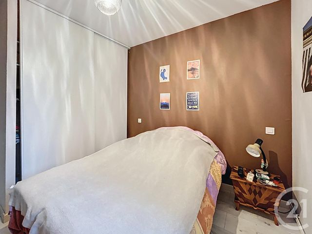 Appartement F2 &agrave; louer - 2 pi&egrave;ces - 50 m2 - St Pourcain Sur Sioule - 03 - AUVERGNE