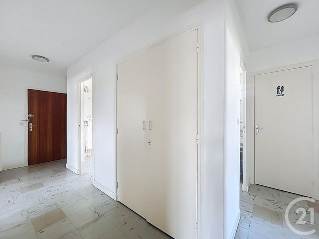 Appartement F3 &agrave; louer - 3 pi&egrave;ces - 78 m2 - St Pourcain Sur Sioule - 03 - AUVERGNE