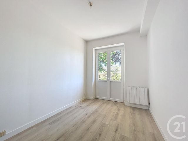 Appartement &agrave; louer - 2 pi&egrave;ces - 47,59 m2 - St Pourcain Sur Sioule - 03 - AUVERGNE