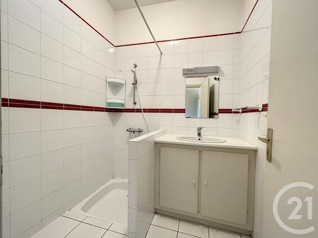 Appartement F3 &agrave; louer - 3 pi&egrave;ces - 72,72 m2 - St Pourcain Sur Sioule - 03 - AUVERGNE