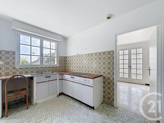 Maison &agrave; louer - 3 pi&egrave;ces - 95 m2 - La Ferte Hauterive - 03 - AUVERGNE