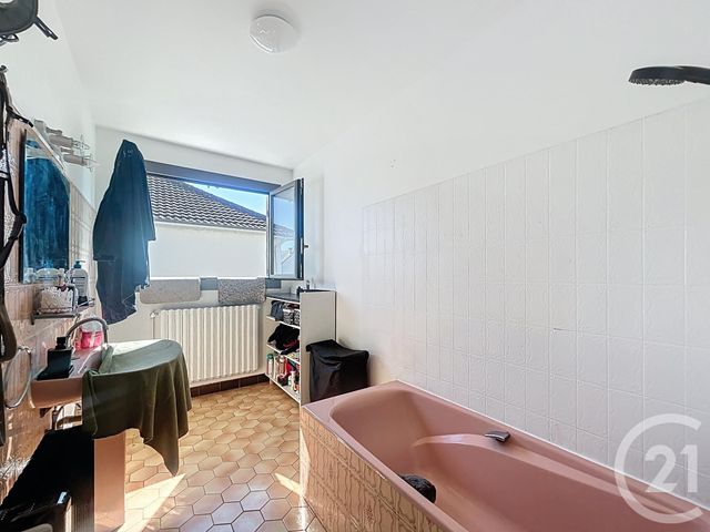 Maison &agrave; louer - 3 pi&egrave;ces - 95 m2 - La Ferte Hauterive - 03 - AUVERGNE