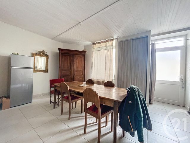 Maison &agrave; louer - 4 pi&egrave;ces - 78,95 m2 - Chantelle - 03 - AUVERGNE