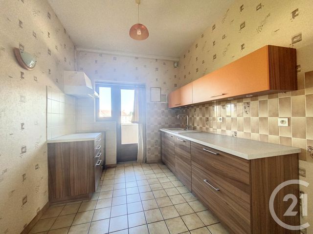 Appartement F3 &agrave; louer - 3 pi&egrave;ces - 60 m2 - St Pourcain Sur Sioule - 03 - AUVERGNE