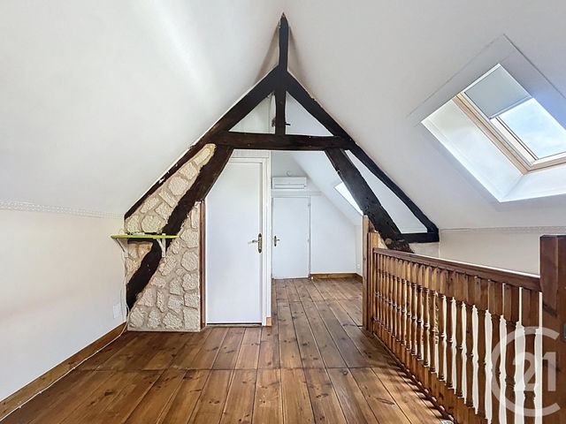 Maison &agrave; louer - 3 pi&egrave;ces - 84,96 m2 - Cesset - 03 - AUVERGNE