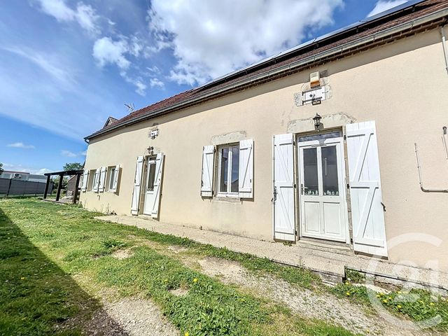 Maison &agrave; louer - 3 pi&egrave;ces - 84,96 m2 - Cesset - 03 - AUVERGNE