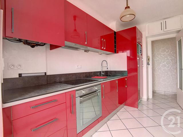 Appartement F3 &agrave; louer - 3 pi&egrave;ces - 62,85 m2 - St Pourcain Sur Sioule - 03 - AUVERGNE