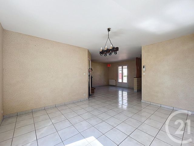 Maison &agrave; louer - 3 pi&egrave;ces - 84,62 m2 - Chareil Cintrat - 03 - AUVERGNE