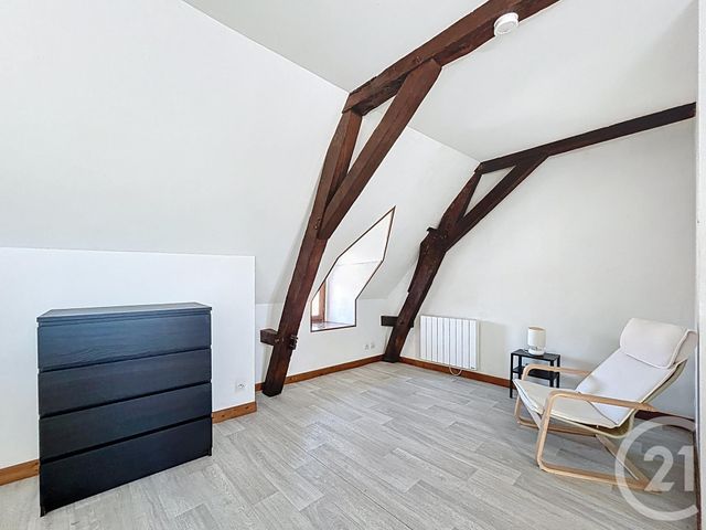 Appartement Studio &agrave; louer - 1 pi&egrave;ce - 29 m2 - St Pourcain Sur Sioule - 03 - AUVERGNE