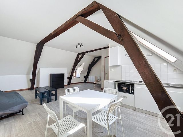 Appartement Studio à louer ST POURCAIN SUR SIOULE