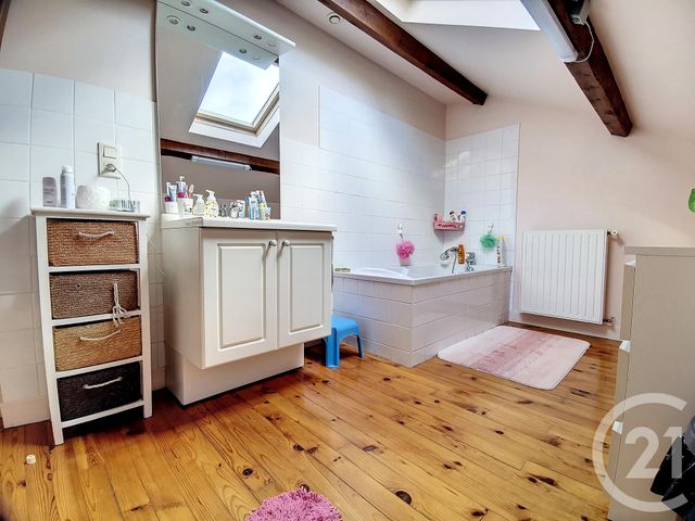 Maison &agrave; louer - 6 pi&egrave;ces - 90 m2 - St Pourcain Sur Sioule - 03 - AUVERGNE