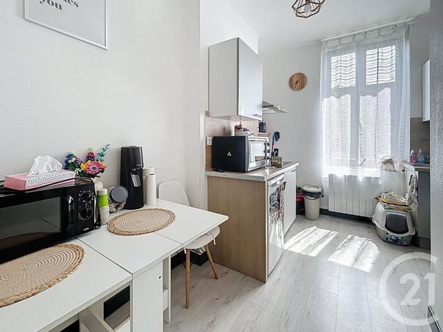 Appartement F1 &agrave; louer - 1 pi&egrave;ce - 25,90 m2 - Moulins - 03 - AUVERGNE