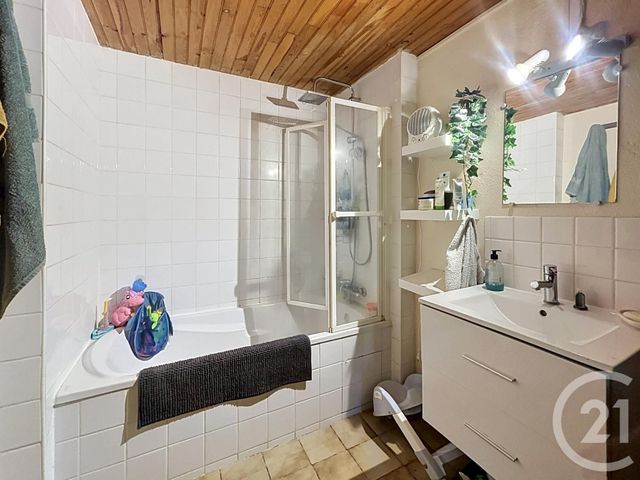 Maison &agrave; louer - 3 pi&egrave;ces - 83,79 m2 - Monetay Sur Allier - 03 - AUVERGNE