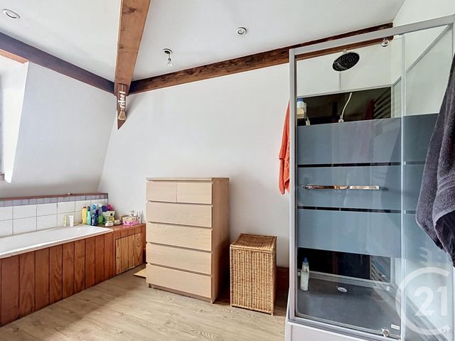 Appartement Duplex &agrave; louer - 4 pi&egrave;ces - 150,27 m2 - St Pourcain Sur Sioule - 03 - AUVERGNE