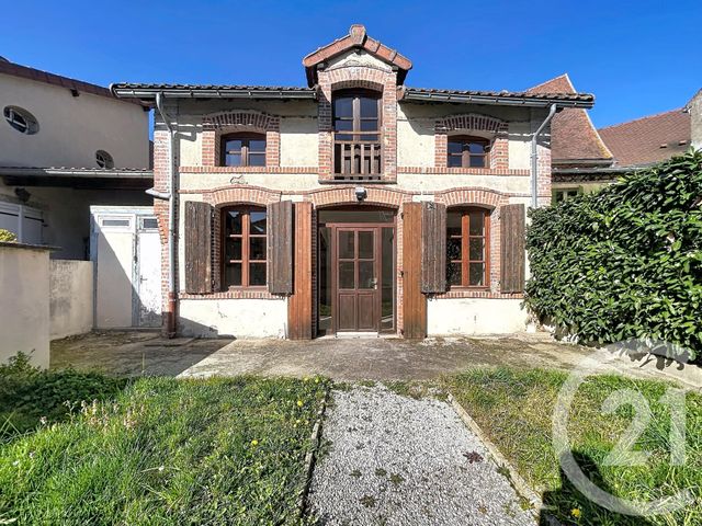 Maison &agrave; louer - 3 pi&egrave;ces - 52,62 m2 - St Pourcain Sur Sioule - 03 - AUVERGNE