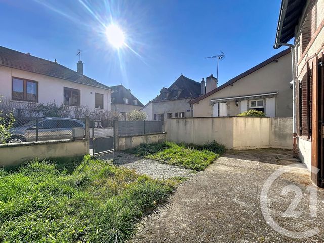 Maison &agrave; louer - 3 pi&egrave;ces - 52,62 m2 - St Pourcain Sur Sioule - 03 - AUVERGNE