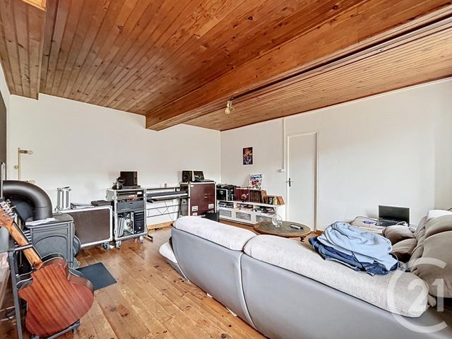 Maison &agrave; louer - 4 pi&egrave;ces - 67 m2 - St Pourcain Sur Sioule - 03 - AUVERGNE