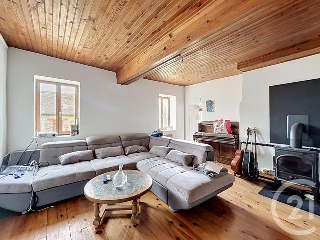 Maison &agrave; louer - 4 pi&egrave;ces - 67 m2 - St Pourcain Sur Sioule - 03 - AUVERGNE