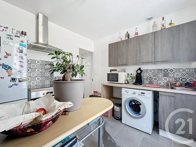 Appartement F3 &agrave; louer - 3 pi&egrave;ces - 47 m2 - Varennes Sur Allier - 03 - AUVERGNE