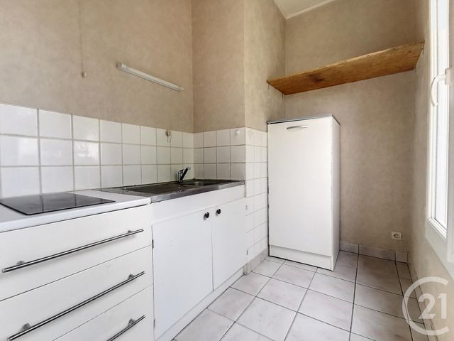 Appartement F2 &agrave; louer - 2 pi&egrave;ces - 44,60 m2 - Varennes Sur Allier - 03 - AUVERGNE